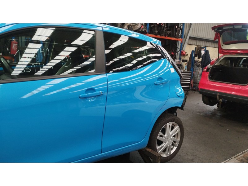 Recambio de puerta trasera izquierda para toyota aygo (_b4_) 1.0 (kgb40) referencia OEM IAM   