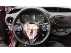 Recambio de volante para toyota yaris (_p13_) 1.5 hybrid (nhp130_) referencia OEM IAM 451000D 451020D30 