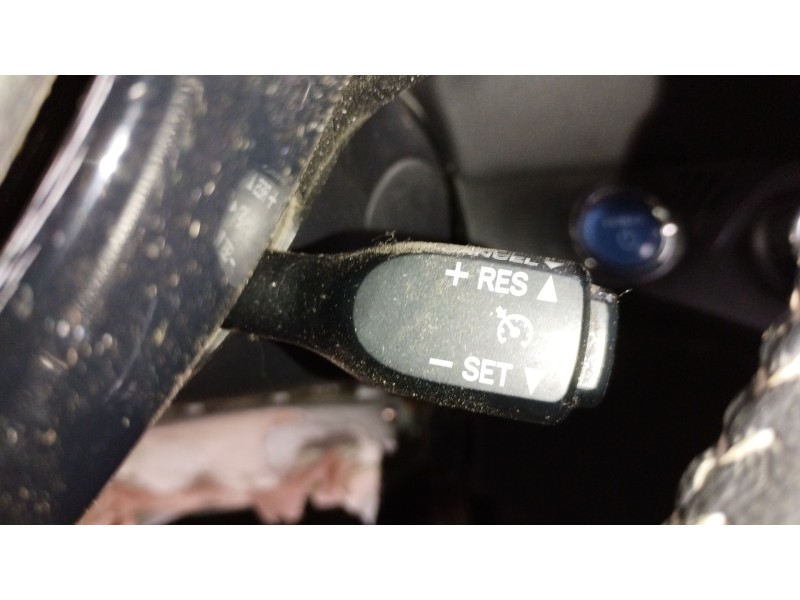 Recambio de volante para toyota yaris (_p13_) 1.5 hybrid (nhp130_) referencia OEM IAM 451000D 451020D30 