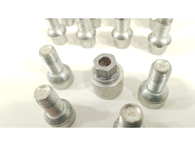 Recambio de tornillos rueda para seat ibiza (kj1) fr referencia OEM IAM 5FA012007  