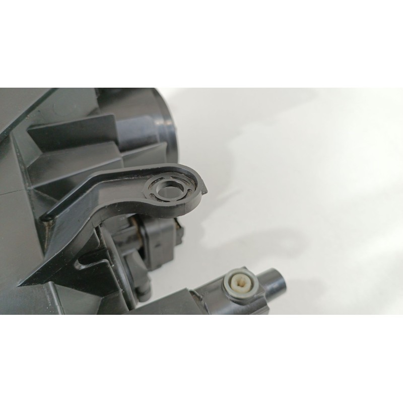 Recambio de faro derecho para toyota rav 4 iii (_a3_) 2.2 d 4wd (ala30_) referencia OEM IAM 8113042311  