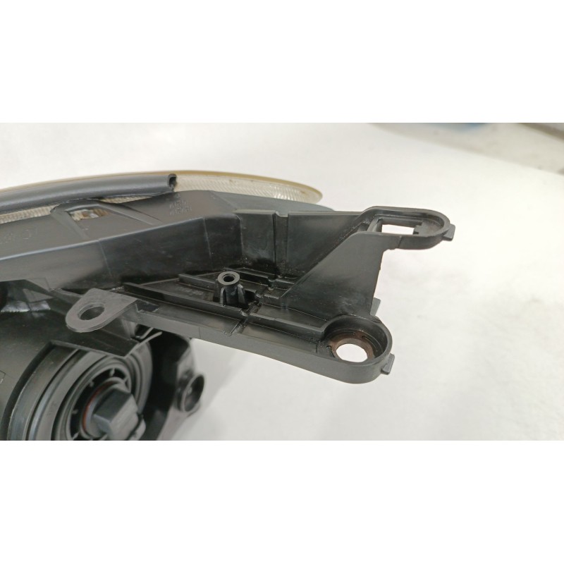 Recambio de faro derecho para toyota rav 4 iii (_a3_) 2.2 d 4wd (ala30_) referencia OEM IAM 8113042311  