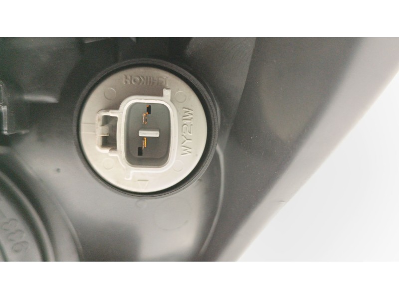 Recambio de faro derecho para toyota rav 4 iii (_a3_) 2.2 d 4wd (ala30_) referencia OEM IAM 8113042311  
