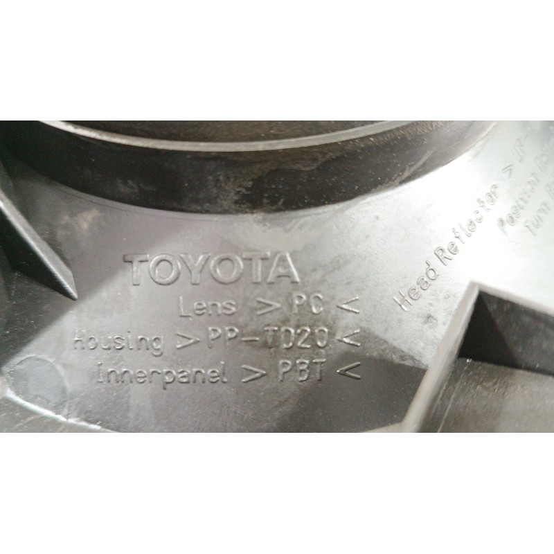 Recambio de faro derecho para toyota rav 4 iii (_a3_) 2.2 d 4wd (ala30_) referencia OEM IAM 8113042311  
