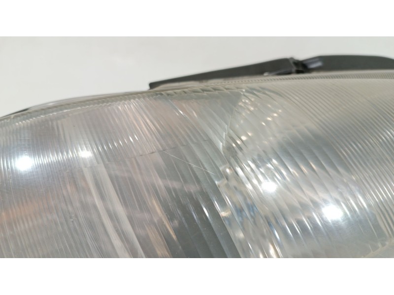 Recambio de faro derecho para peugeot 106 ii (1a_, 1c_) 1.1 i referencia OEM IAM 6205P4  