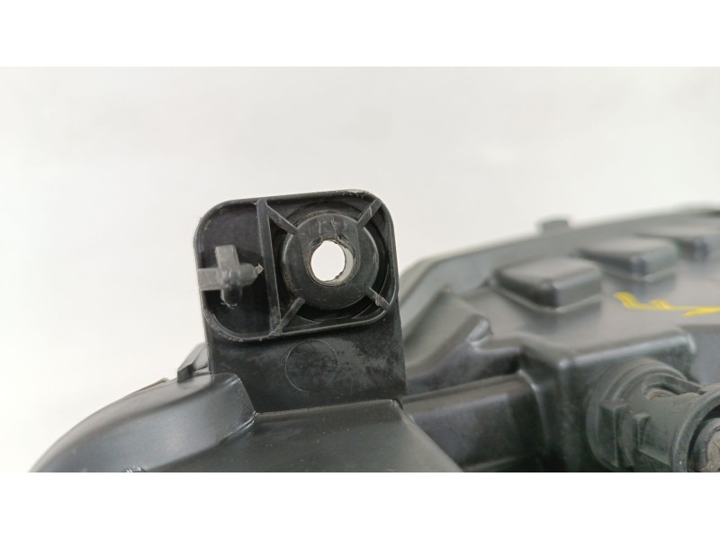 Recambio de faro derecho para peugeot 106 ii (1a_, 1c_) 1.1 i referencia OEM IAM 6205P4  