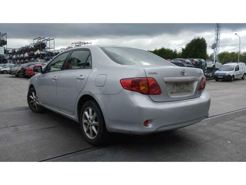 toyota corolla sedán (_e15_) del año 2008