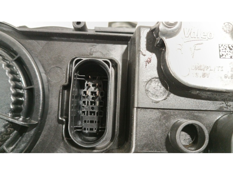 Recambio de faro derecho para seat leon st (5f8) 1.5 tsi referencia OEM IAM 5F1941008K 90100840 7P5941591AH