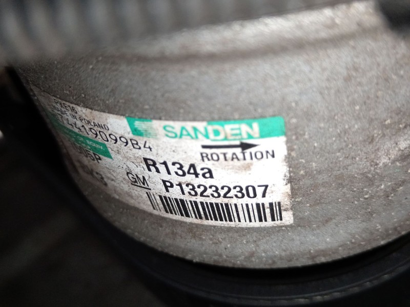 Recambio de compresor aire acondicionado para opel insignia a (g09) 2.0 cdti (68) referencia OEM IAM 13232307  