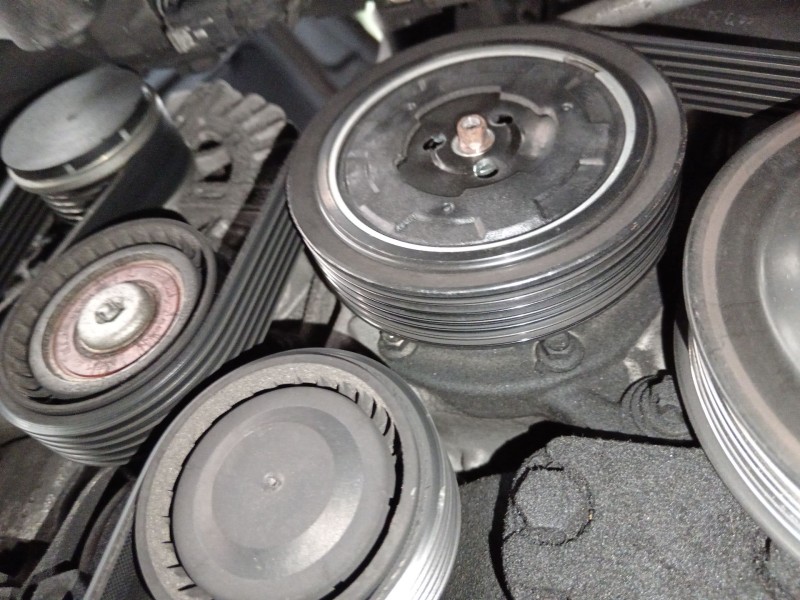 Recambio de compresor aire acondicionado para bmw 3 (e90) 320 d referencia OEM IAM 64529225704 890072 800398