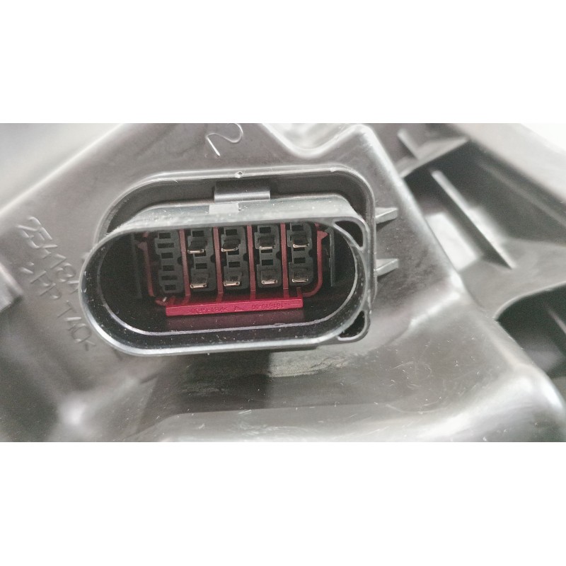 Recambio de faro derecho para ford fiesta vi (cb1, ccn) 1.6 tdci referencia OEM IAM 8A6113W029CD 1EL24704506 