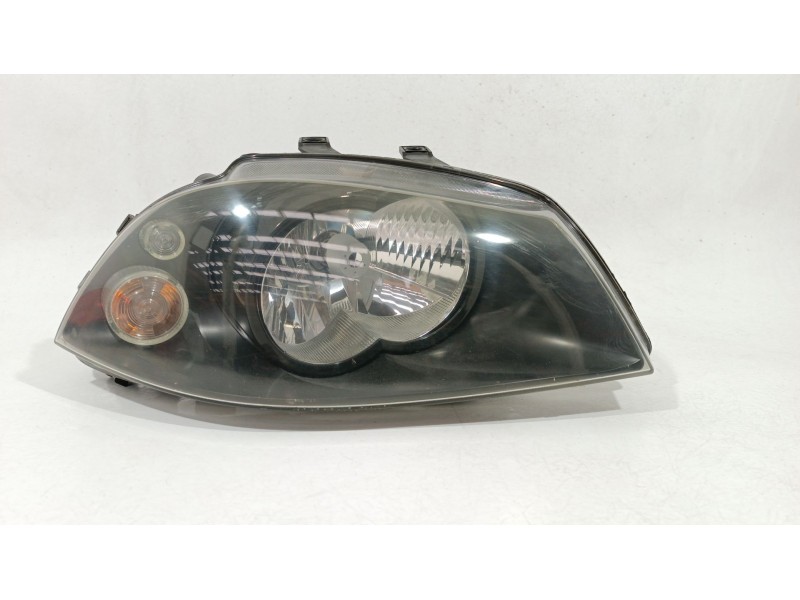 Recambio de faro derecho para seat ibiza iii (6l1) 1.9 sdi referencia OEM IAM 6L1941022A 93806240 