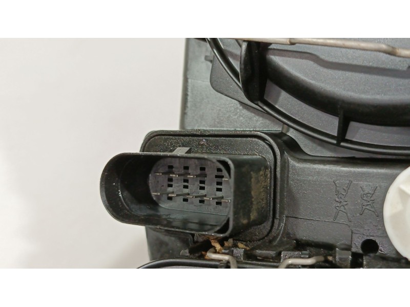 Recambio de faro derecho para seat ibiza iii (6l1) 1.9 sdi referencia OEM IAM 6L1941022A 93806240 