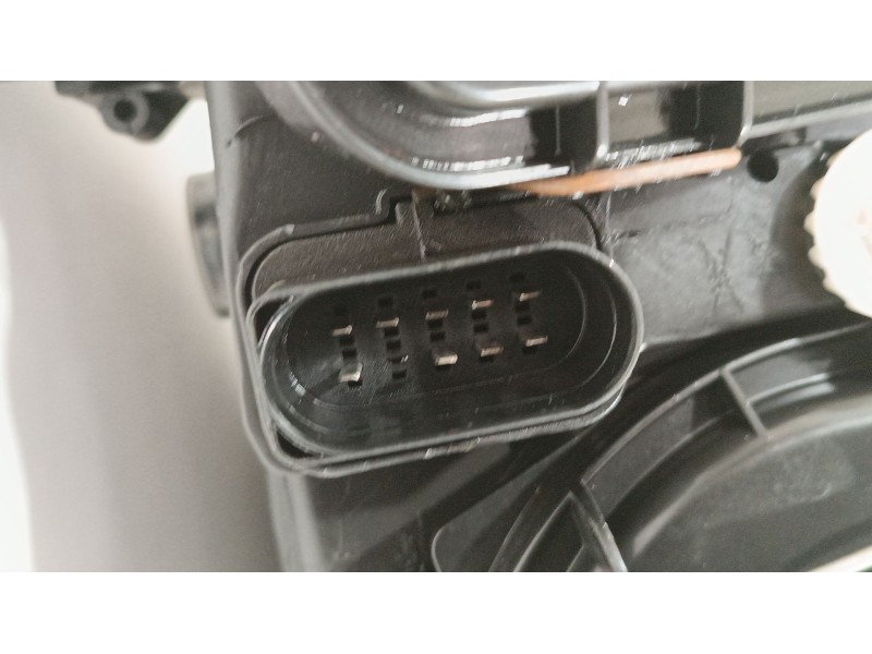 Recambio de faro izquierdo para seat ibiza iii (6l1) 1.4 tdi referencia OEM IAM 6L1941021A  
