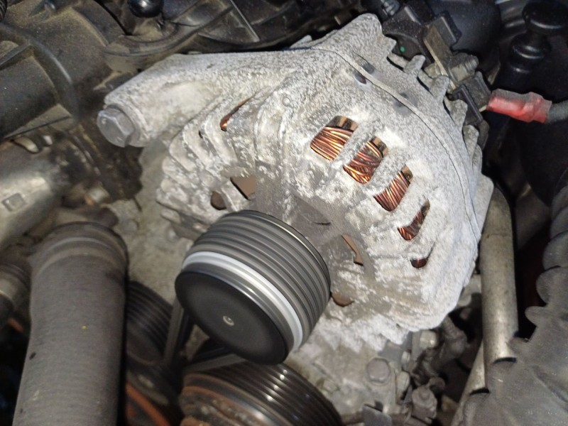 Recambio de alternador para bmw 3 (e90) 320 d referencia OEM IAM 7802261 FG18S019 