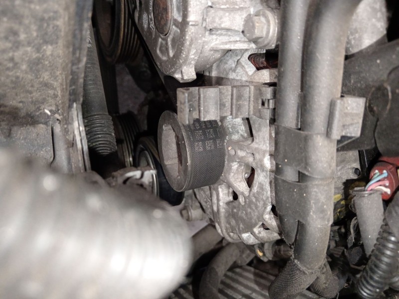 Recambio de alternador para peugeot 308 sw i (4e_, 4h_) 1.6 hdi referencia OEM IAM 9674646180 IST60C029 