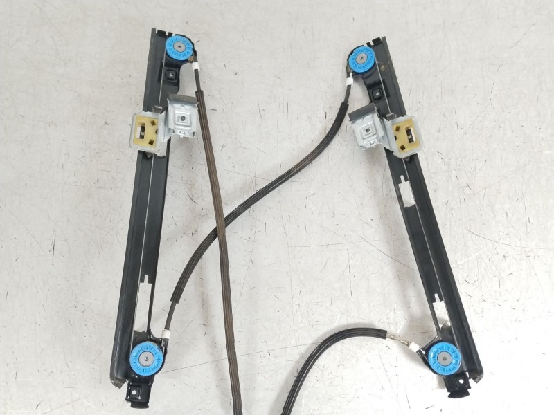 Recambio de elevalunas delantero derecho para seat toledo iii (5p2) 1.9 tdi referencia OEM IAM 5P0837402J 1K0959792H 