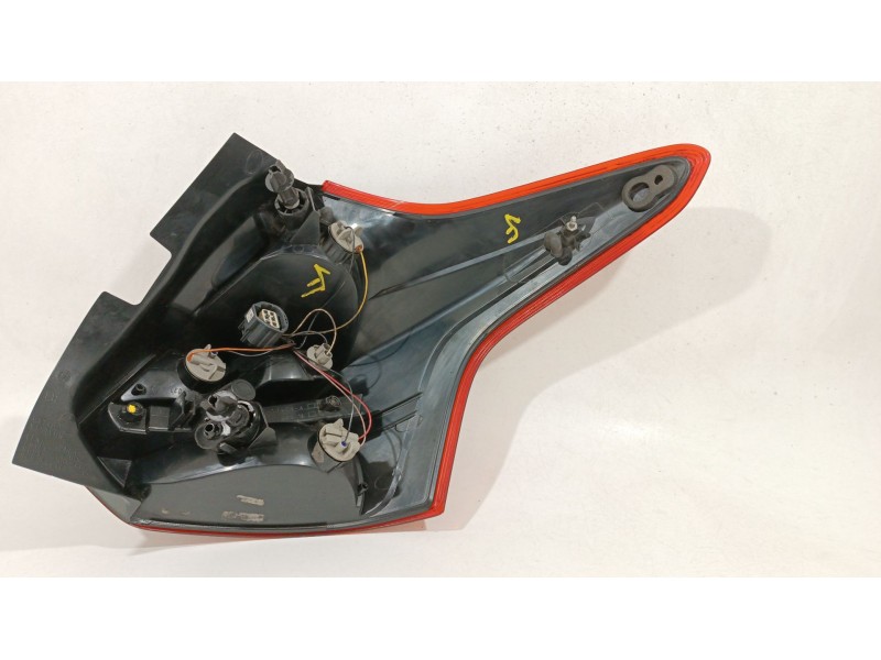 Recambio de piloto trasero izquierdo para ford focus iii 1.6 tdci referencia OEM IAM BM5113405AK  