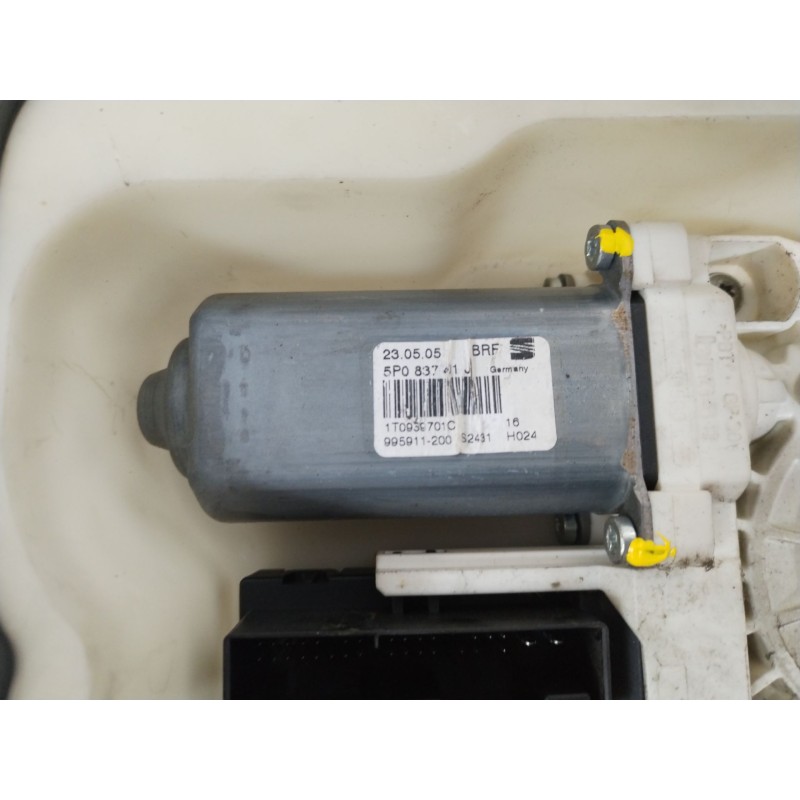 Recambio de elevalunas delantero izquierdo para seat toledo iii (5p2) 1.9 tdi referencia OEM IAM 5P0837401J 1K0959793H 5P0837401