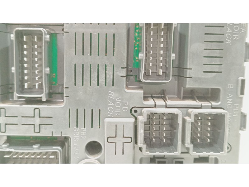 Recambio de caja reles / fusibles para citroën c4 i (lc_) 1.6 hdi referencia OEM IAM 6580ZG  