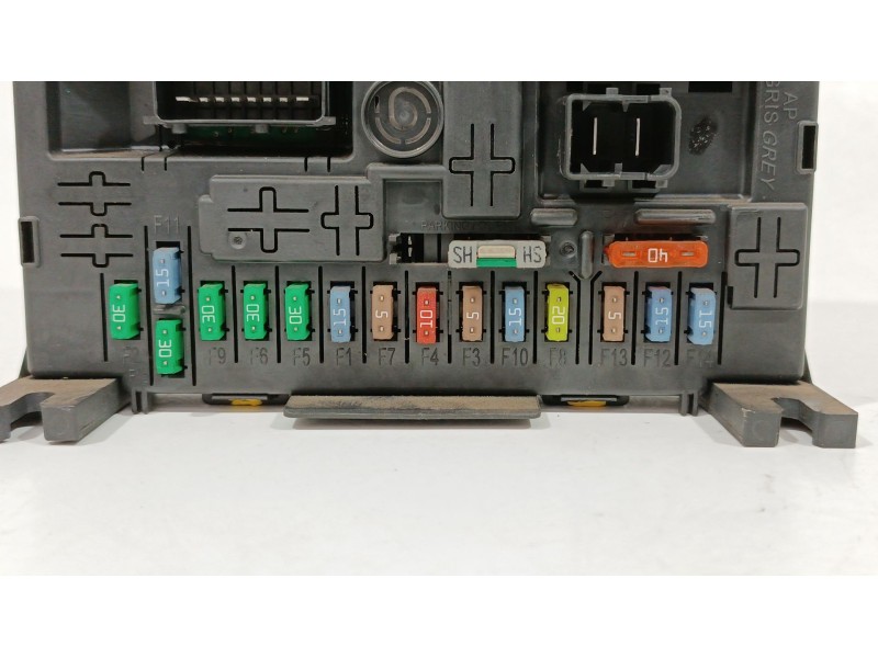 Recambio de caja reles / fusibles para citroën c4 i (lc_) 1.6 hdi referencia OEM IAM 6580ZG  