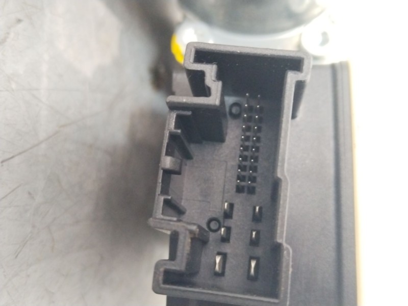 Recambio de elevalunas delantero derecho para seat ibiza (kj1) fr referencia OEM IAM 6F0837462C 2Q2959405E 0130822064