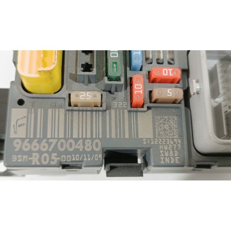 Recambio de caja reles / fusibles para citroën c4 i (lc_) 1.6 hdi referencia OEM IAM 9666700480 BSMR0500 