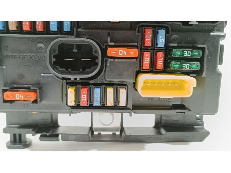 Recambio de caja reles / fusibles para peugeot 207 sw (wk_) 1.6 hdi referencia OEM IAM 9664997880 BSMR0900 