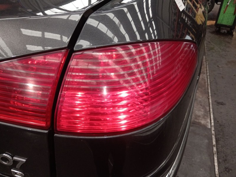 Recambio de piloto trasero derecho para peugeot 607 (9d, 9u) 2.7 hdi 24v referencia OEM IAM 96295391XX  