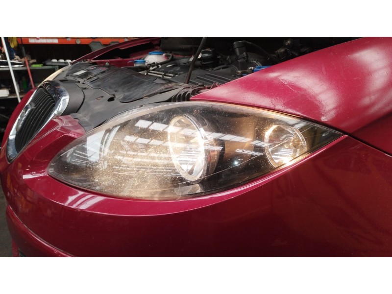 Recambio de faro izquierdo para seat toledo iii (5p2) 1.9 tdi referencia OEM IAM   