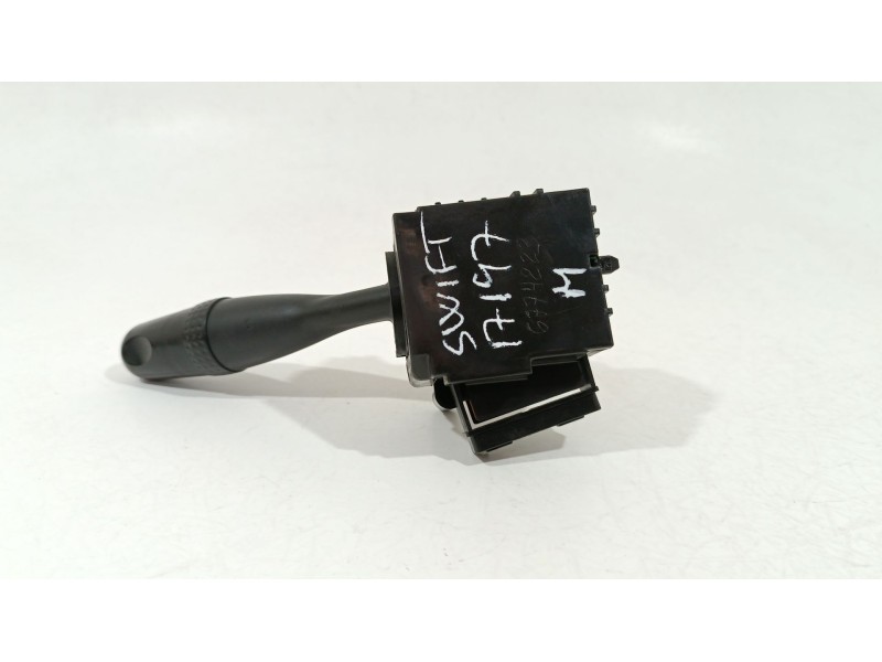 Recambio de mando limpia para suzuki swift iii (mz, ez) 1.5 (rs 415) referencia OEM IAM 3731062JB1000  