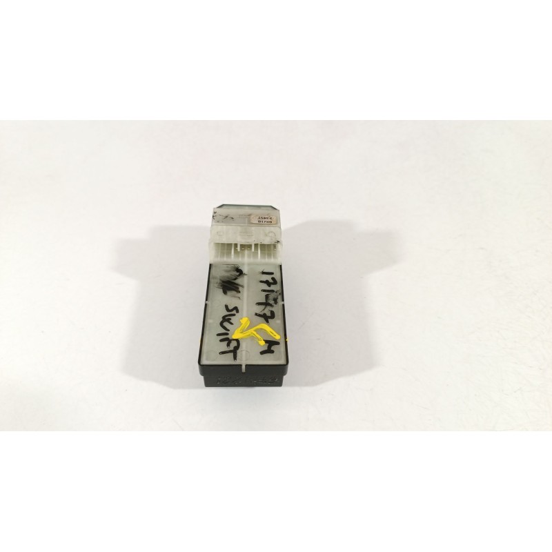 Recambio de mando elevalunas delantero izquierdo para suzuki swift iii (mz, ez) 1.5 (rs 415) referencia OEM IAM 62J102345T 37990