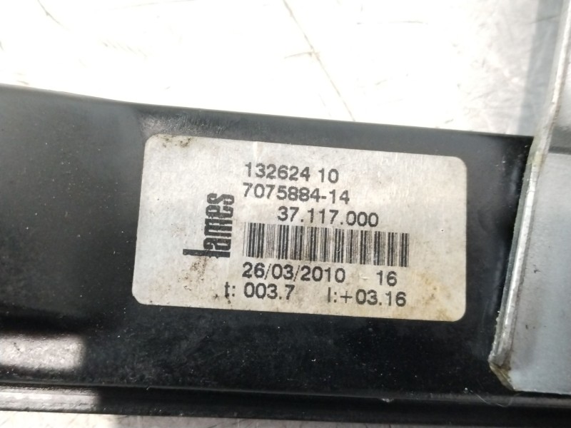 Recambio de elevalunas trasero derecho para bmw 3 (e90) 320 d referencia OEM IAM 7075884 707588414 13262410