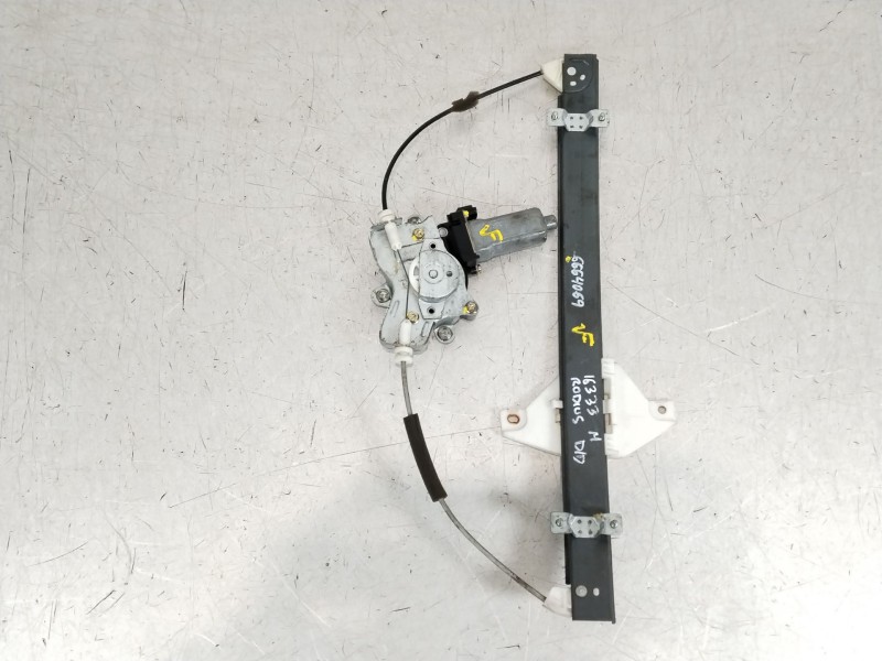 Recambio de elevalunas delantero derecho para ssangyong rodius i 2.7 xdi referencia OEM IAM 7234021000  