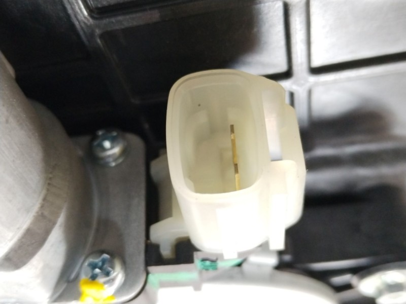 Recambio de elevalunas trasero izquierdo para kia carens iv 1.7 crdi referencia OEM IAM 83470A4020 83450A4000 83470A4000