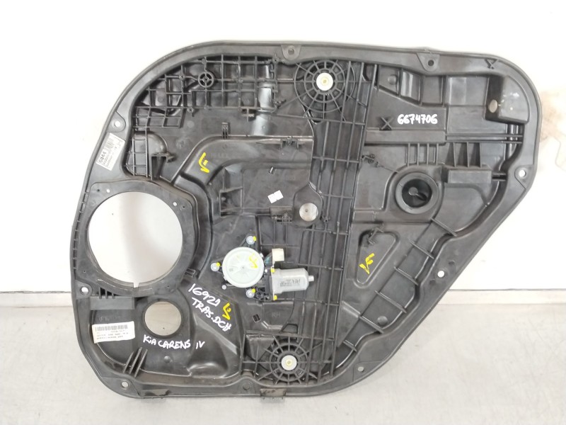 Recambio de elevalunas trasero derecho para kia carens iv 1.7 crdi referencia OEM IAM 83480A4020 83460A4000 