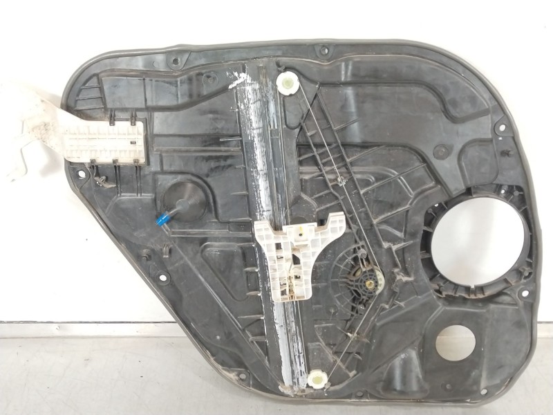 Recambio de elevalunas trasero derecho para kia carens iv 1.7 crdi referencia OEM IAM 83480A4020 83460A4000 