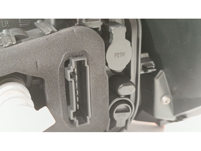 Recambio de piloto trasero izquierdo para seat ibiza (kj1) fr referencia OEM IAM 6F0945207J  
