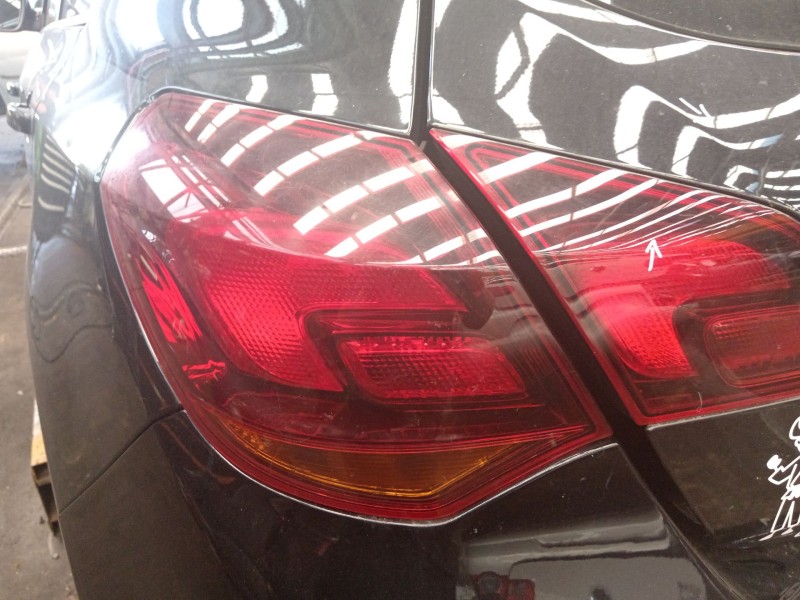 Recambio de piloto trasero izquierdo para opel astra j (p10) 2.0 cdti (68) referencia OEM IAM   