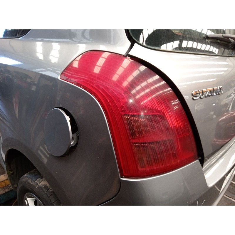 Recambio de piloto trasero izquierdo para suzuki swift iii (mz, ez) 1.3 ddis (rs 413d) referencia OEM IAM   