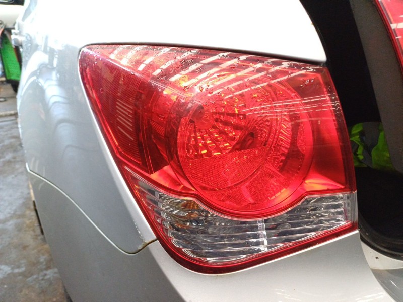 Recambio de piloto trasero izquierdo para chevrolet cruze (j300) 2.0 cdi referencia OEM IAM 95965223  