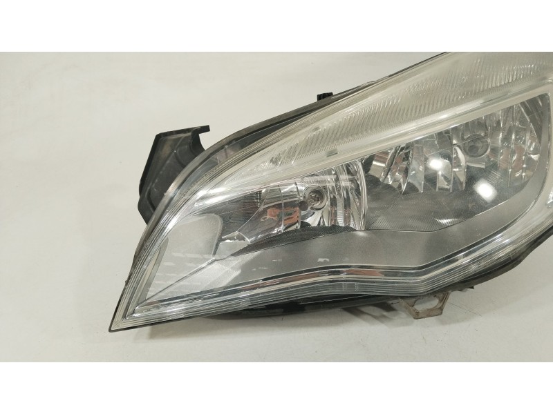 Recambio de faro izquierdo para opel astra j (p10) 1.7 cdti (68) referencia OEM IAM 13253646 1EG01001101 