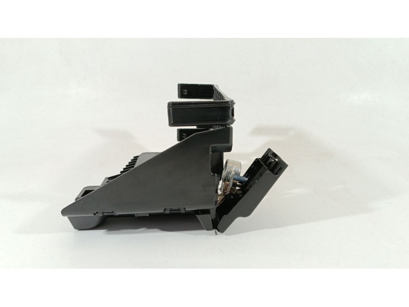 Recambio de caja reles / fusibles para volkswagen tiguan (ad1, ax1) 1.5 tsi referencia OEM IAM 5WA915345A 5WA915429A 