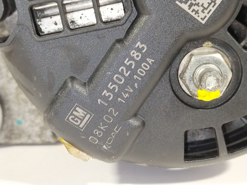 Recambio de alternador para opel insignia berlina cosmo referencia OEM IAM 13502583  