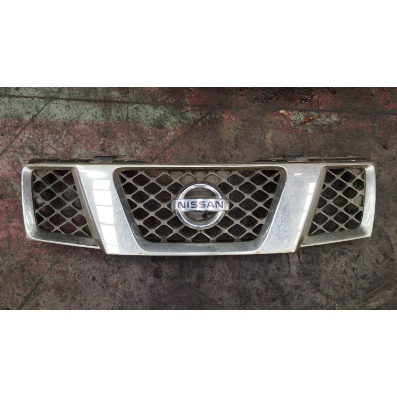 Recambio de rejilla delantera para nissan pathfinder iii (r51) 2.5 dci 4wd referencia OEM IAM   