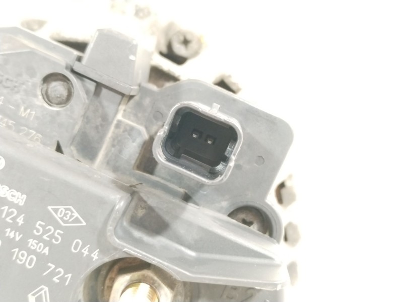 Recambio de alternador para renault master ii furgoneta (fd) 2.5 dci 120 referencia OEM IAM 8200190721 0124525044 