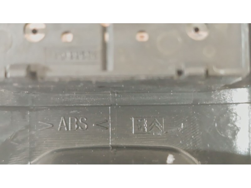 Recambio de mando elevalunas delantero izquierdo para peugeot 406 (8b) 2.0 hdi 90 referencia OEM IAM 6552YX  