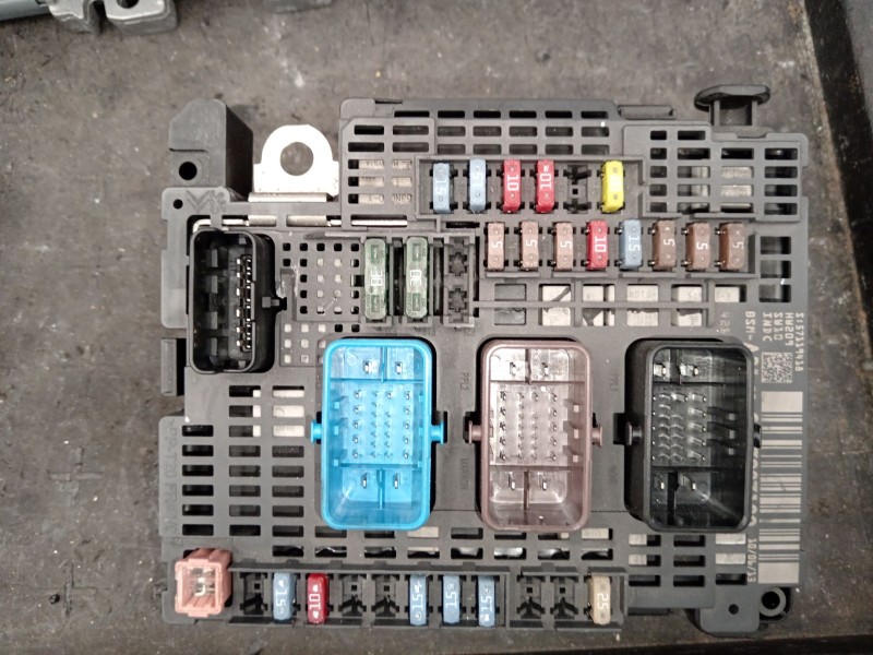 Recambio de caja reles / fusibles para citroën c4 ii (nc_) 1.6 hdi 115 referencia OEM IAM 9677987180  