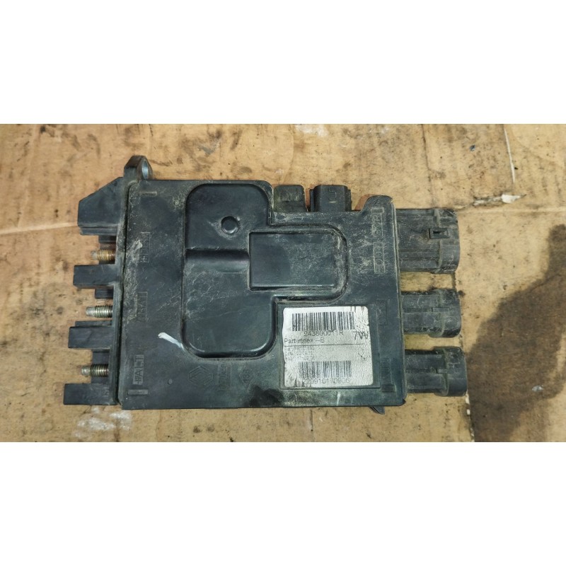 Recambio de caja reles / fusibles para renault grand scénic iii (jz0/1_) 1.9 dci referencia OEM IAM 243800011R  