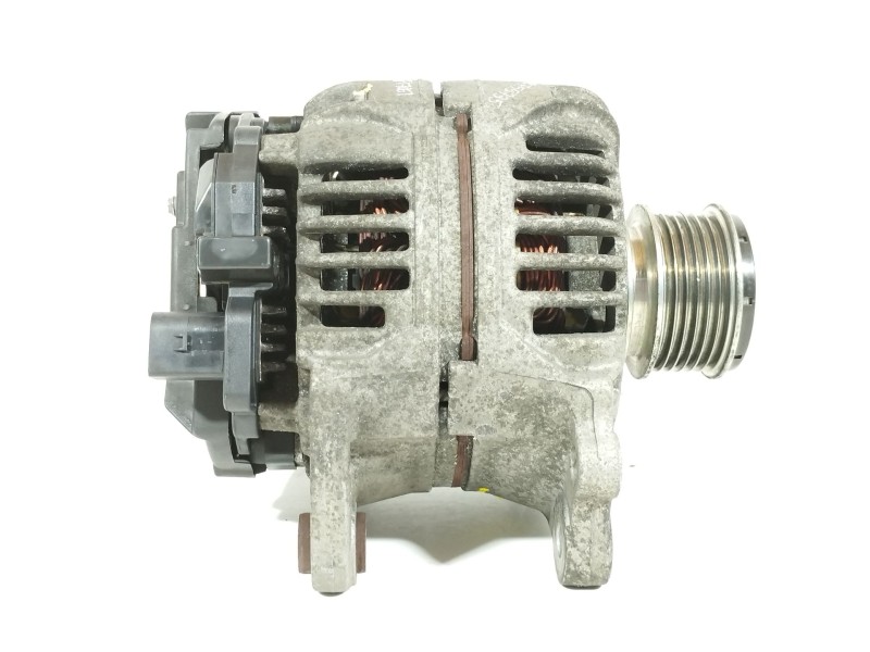 Recambio de alternador para seat ibiza ii (6k1) 1.9 tdi referencia OEM IAM 038903023K 0124315001 